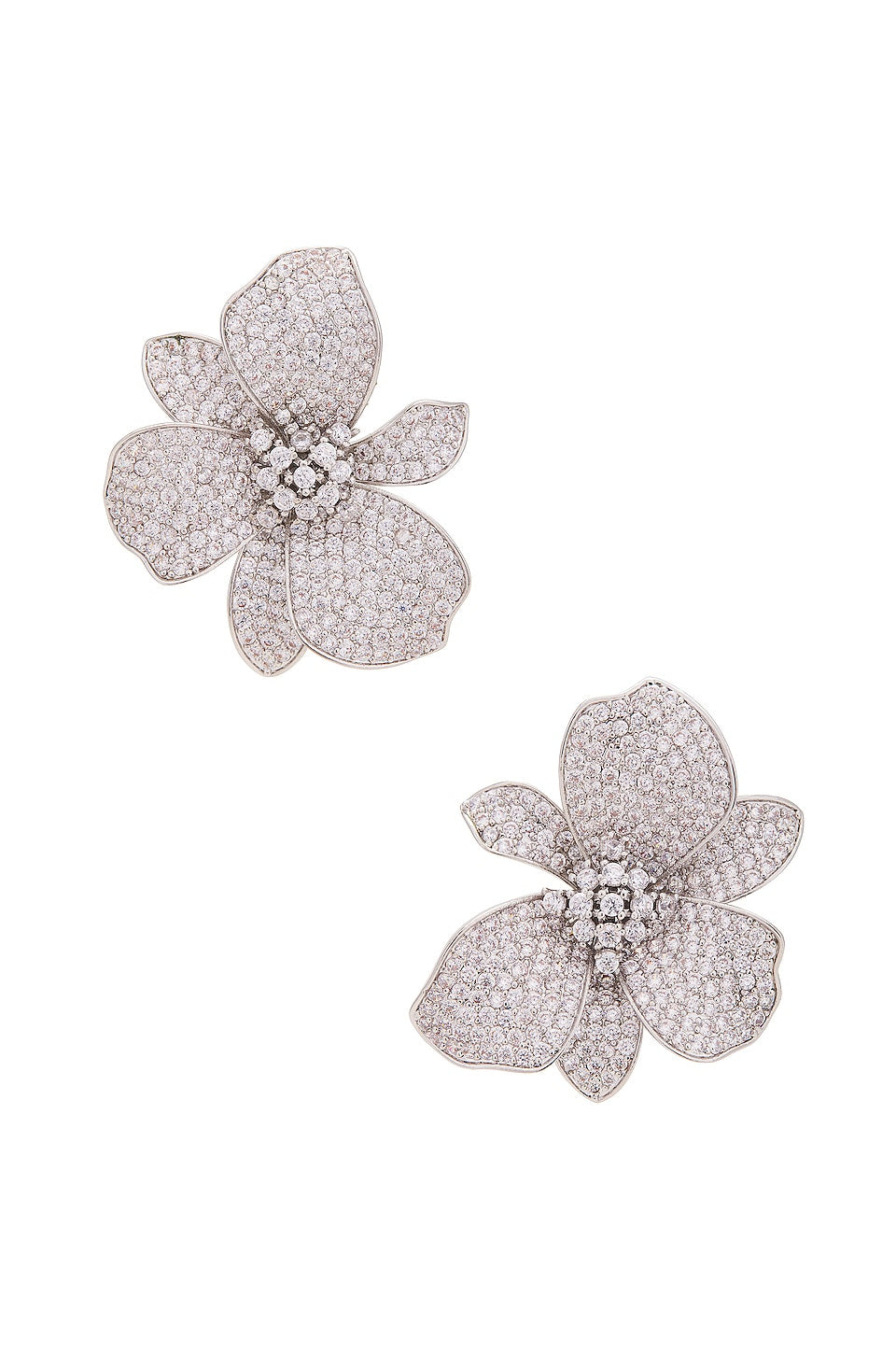 SHASHI Eden Earring in Silver